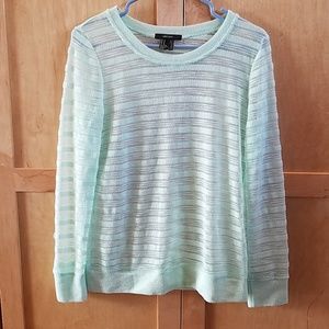 Lightweight sweater